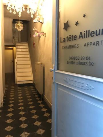 La Tete Ailleurs Hotel Durbuy Exterior foto